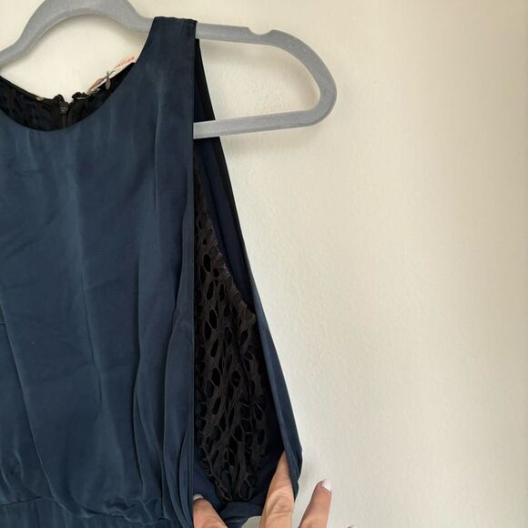 Rebecca Taylor Women’s silk lace sleeveless peekaboo dress size 4 - GUC! - Picture 4 of 11